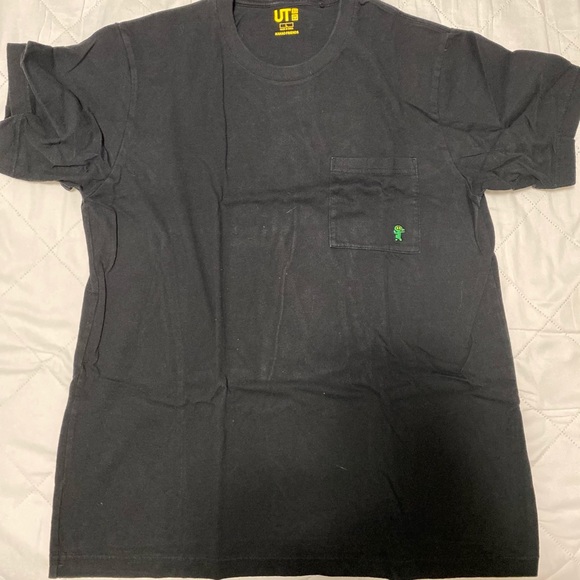 ❌SOLD❌Uniqlo kakao friends t shirt - Picture 1 of 3